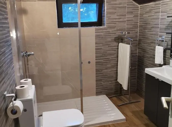 Fenyo Windsurf Vendeghaz רבפולופ